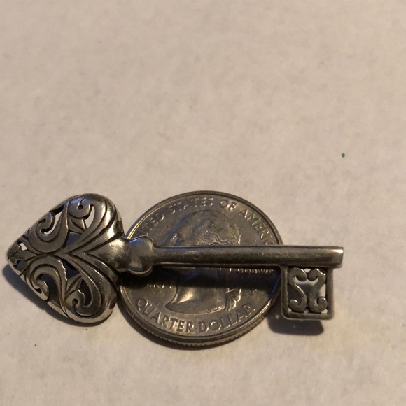 EUC Sterling Silver marked pin, mark looks like ni - Picture 3 of 4